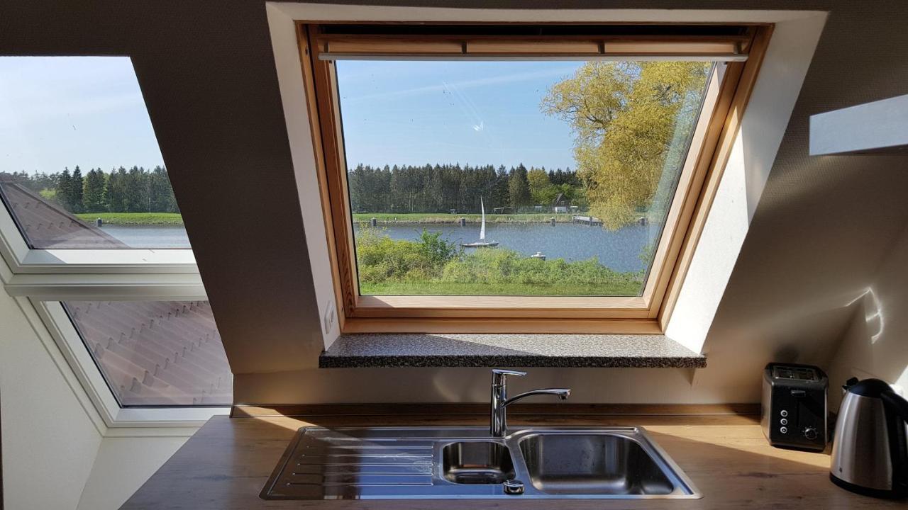 Herrlicher Nord und Süd-Blick direkt am Nord-Ostsee-Kanal Breiholz Exterior foto