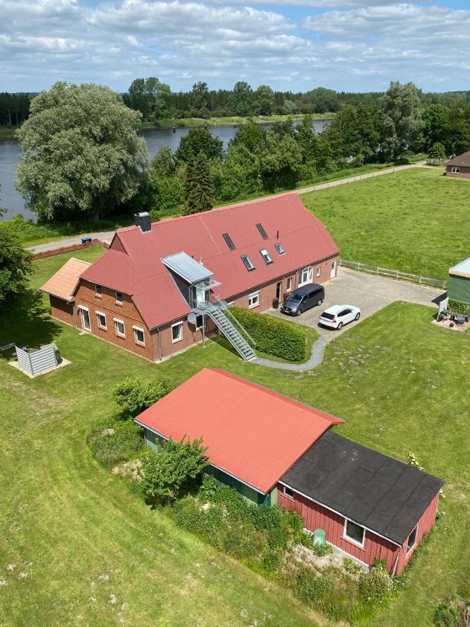Herrlicher Nord und Süd-Blick direkt am Nord-Ostsee-Kanal Breiholz Exterior foto
